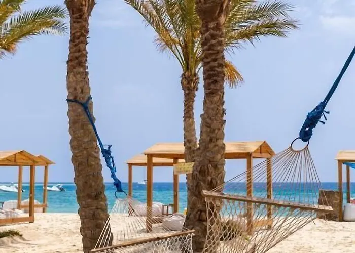 Abu Dabbab Szálloda 3*